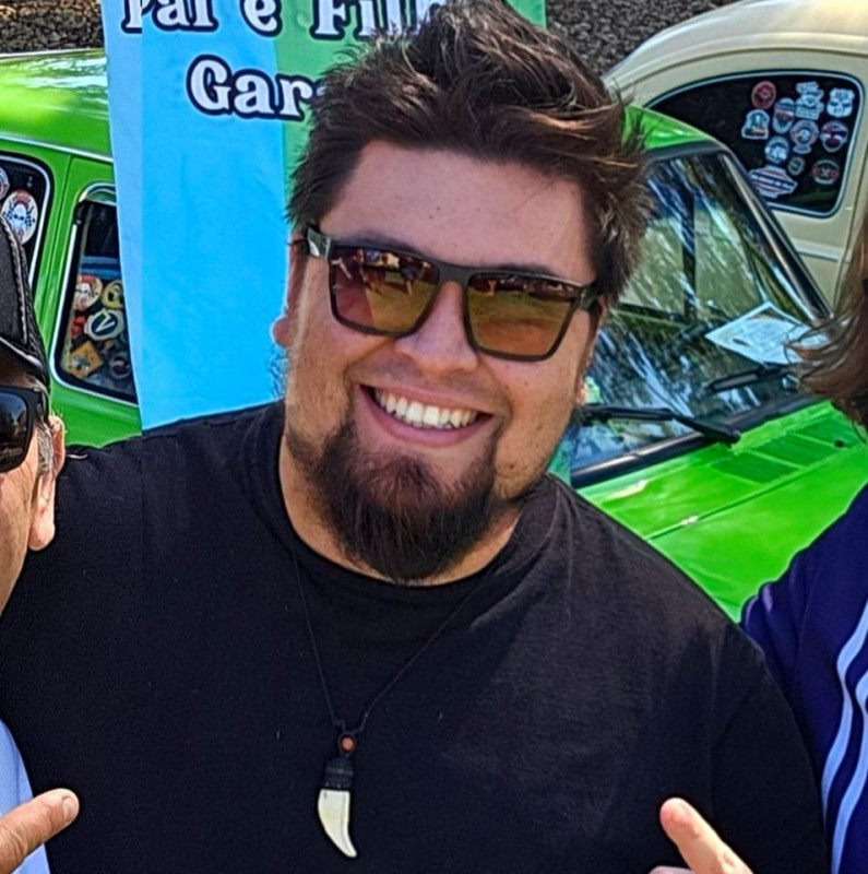 Jornalista automotivo e apaixonado por relíquias sobre rodas, sou o apresentador do programa 'Autofoco' Minha missão é trazer a história de cada clássico que cruza o meu caminho, resgatar memórias e fatos históricos de uma forma leve e simples!