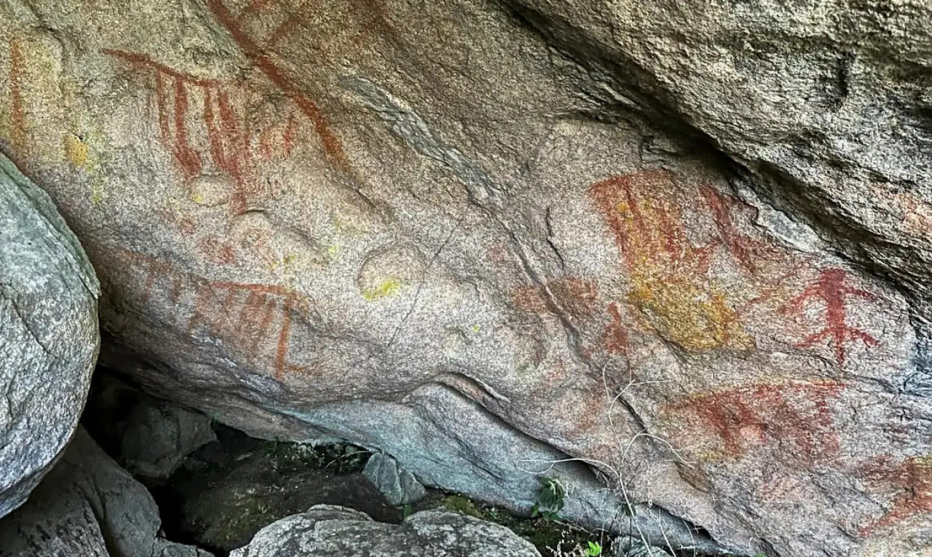 Instituições se unem para desvendar pinturas rupestres em Itatiaia