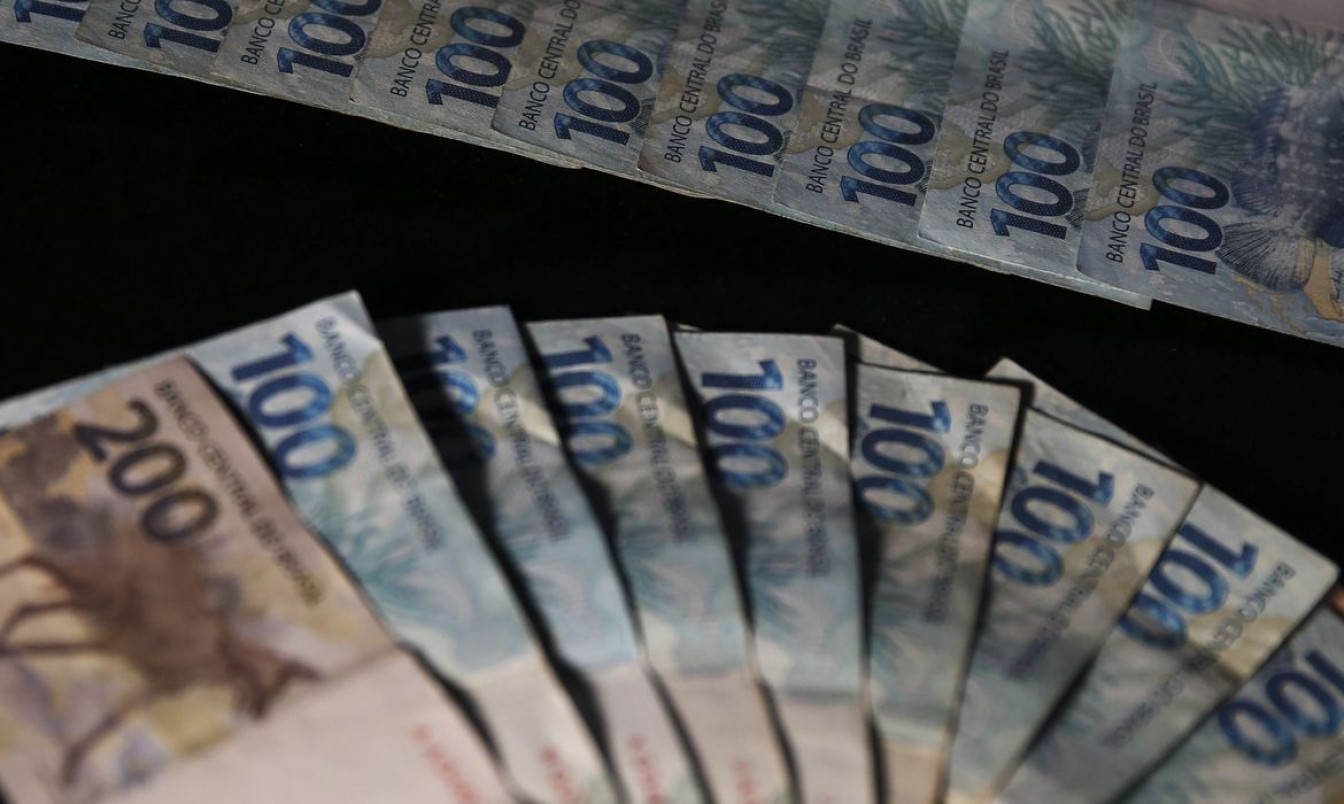 Decreto mantém restrição de R$ 121,5 bi no Orçamento até maio