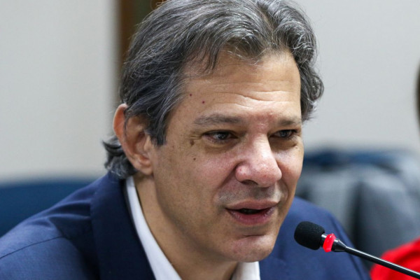 Haddad viaja à Califórnia para buscar investimentos em data centers