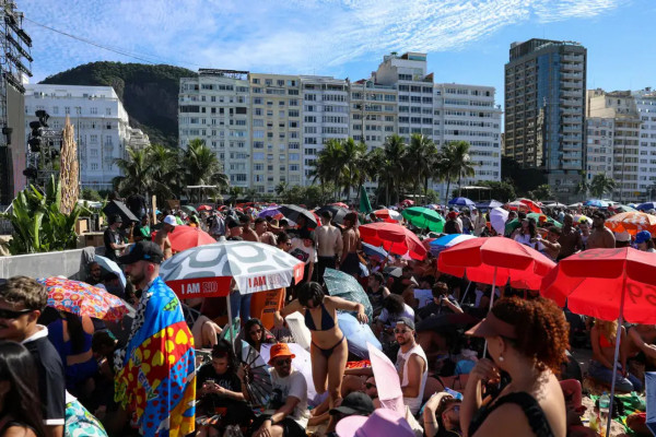 Show de Lady Gaga leva 2,1 milhões de pessoas para Copacabana