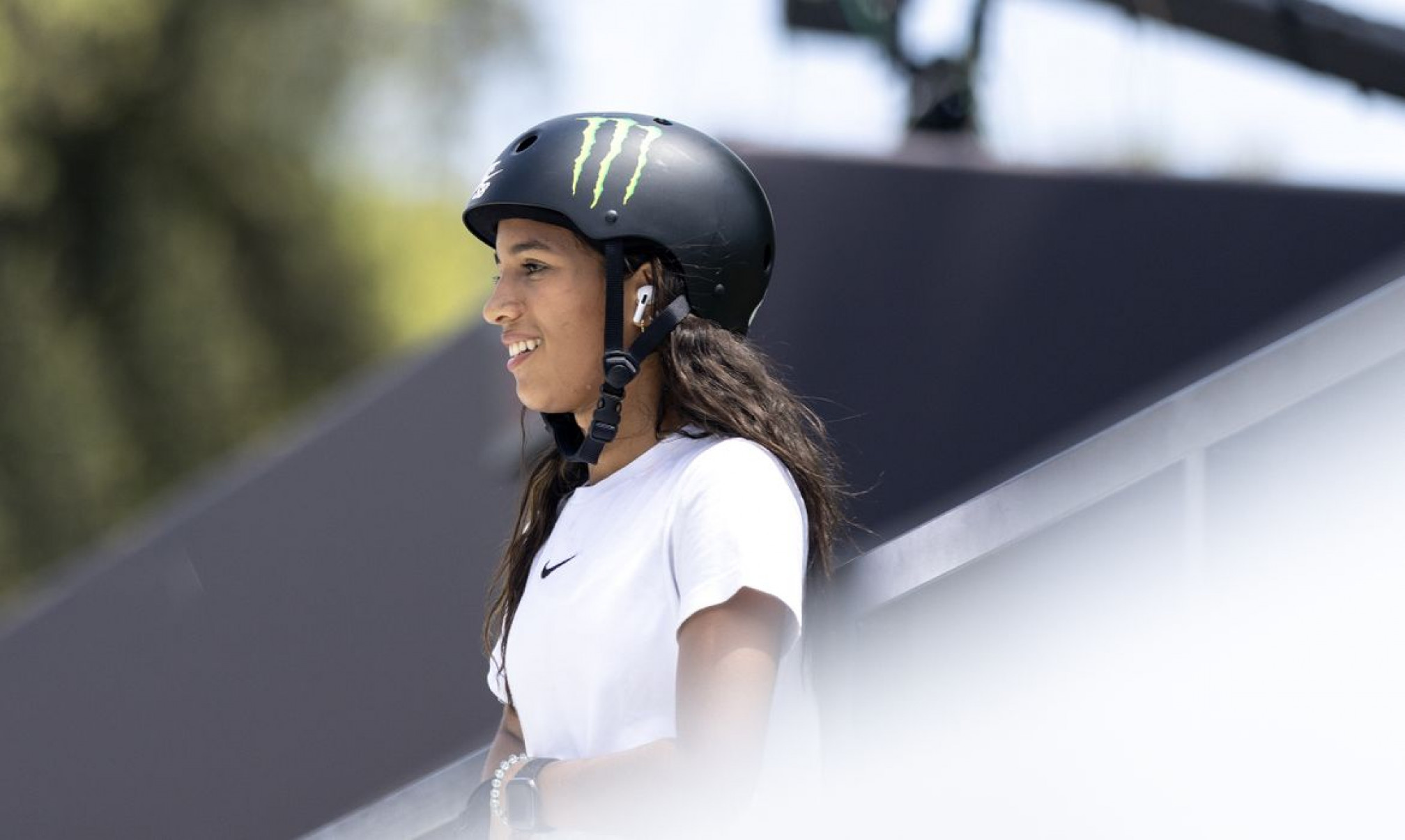 Rayssa Leal estreia na temporada da SLS com vitória na etapa de Miami