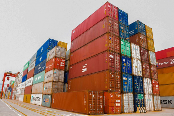Balança comercial tem superávit de US$ 8,15 bilhões em abril