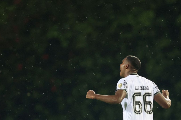 Libertadores: Botafogo joga mal, mas arranca vitória sobre o Carabobo