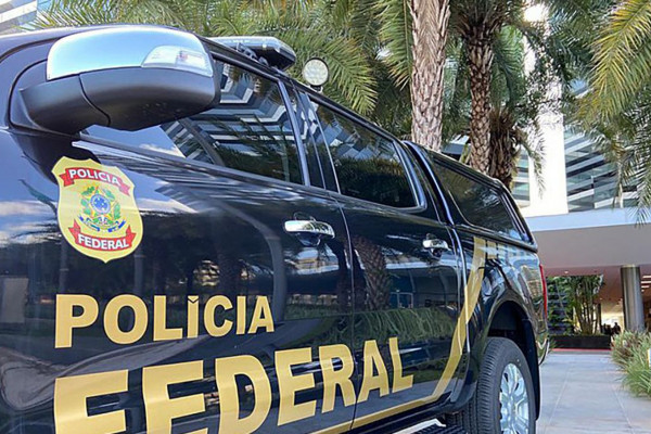 Polícia Federal combate grupo que envia drogas para Europa em aviões