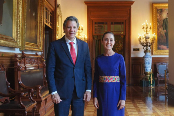 Haddad conversa com presidenta do México sobre relações econômicas