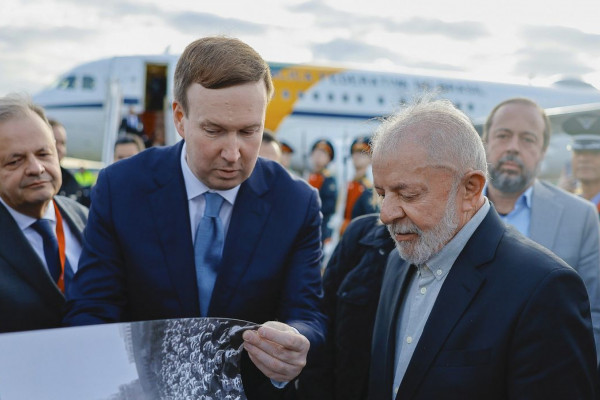 Lula renova convite a primeiro-ministro indiano para visita ao Brasil