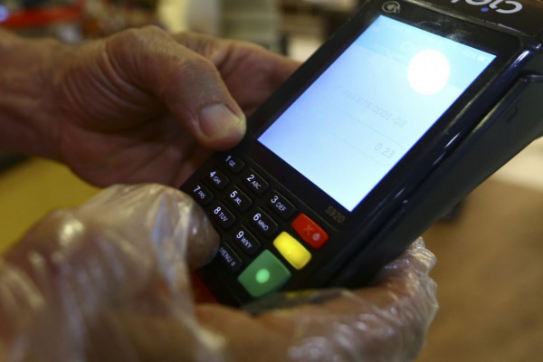 BC limita valores entre registradoras de recebíveis de cartões