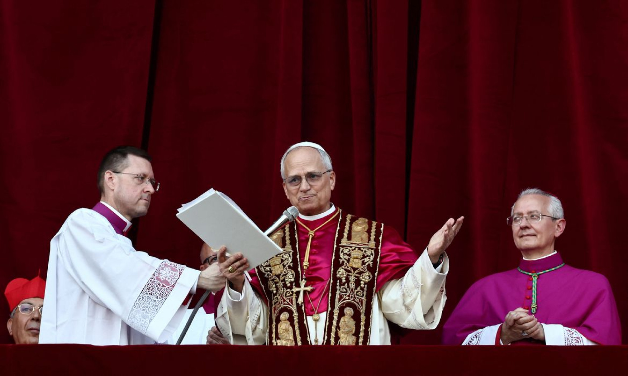 Papa Leão XIV pede que Igreja ilumine "noites escuras do mundo”