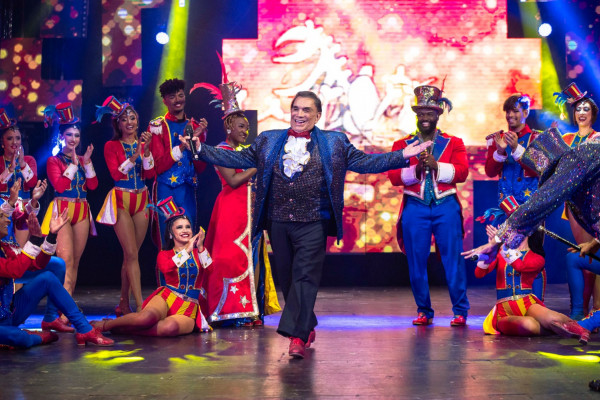 Eterno trapalhão, Dedé Santana se apresenta com o Reder Circus em Ribeirão Preto