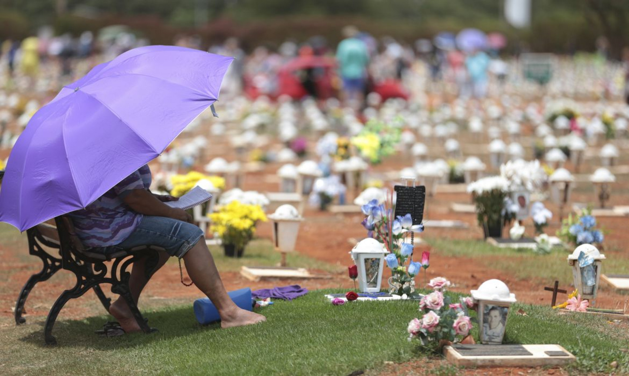 Grupos terapêuticos ajudam mães a lidar com "dor inominável" do luto 