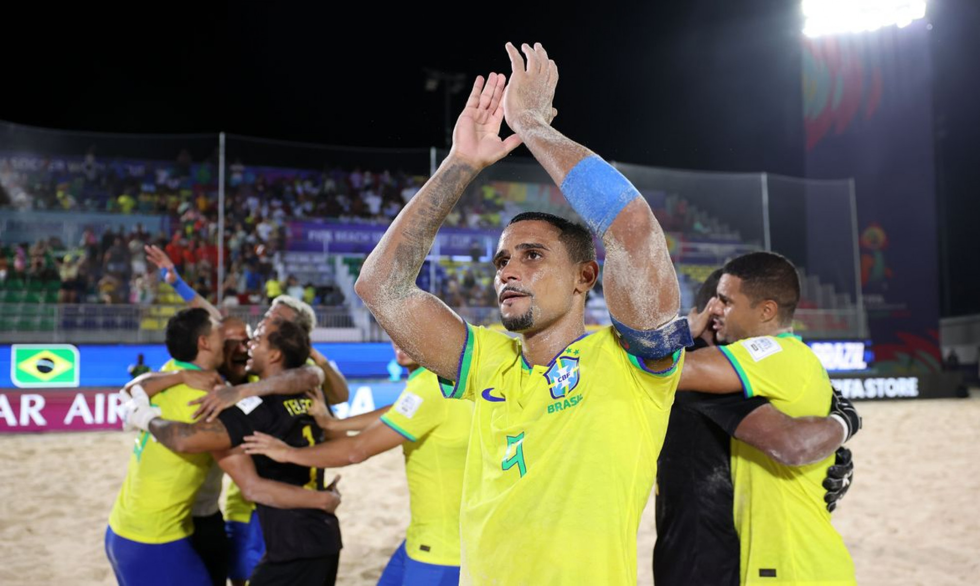 Brasil chega à decisão da Copa do Mundo de beach soccer