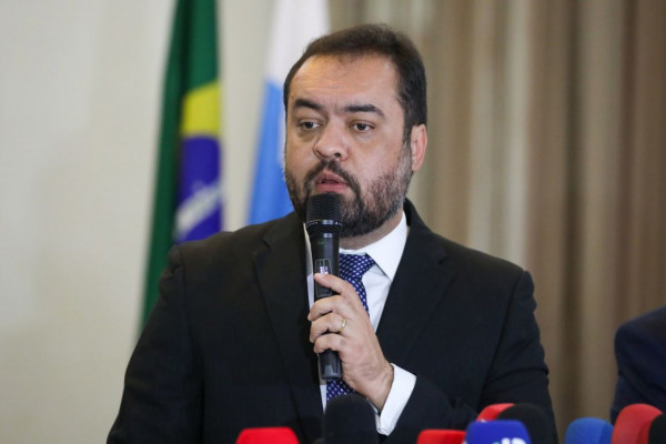 Cláudio Castro propõe acordo com Agência Antidrogas (DEA) dos EUA