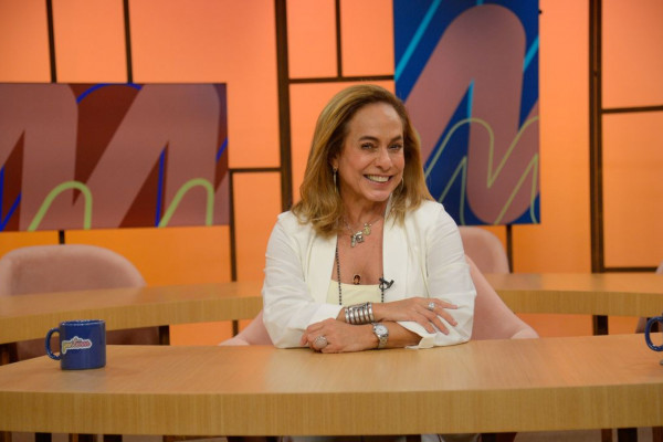 Premiação é da TV pública, diz Cissa Guimarães sobre prêmio APCA