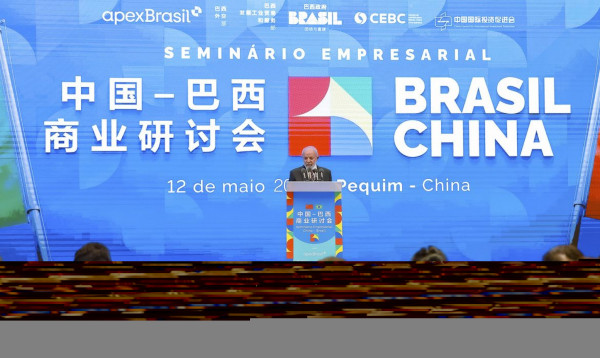 China ampliará em US$ 27 bilhões investimentos no Brasil, anuncia Lula