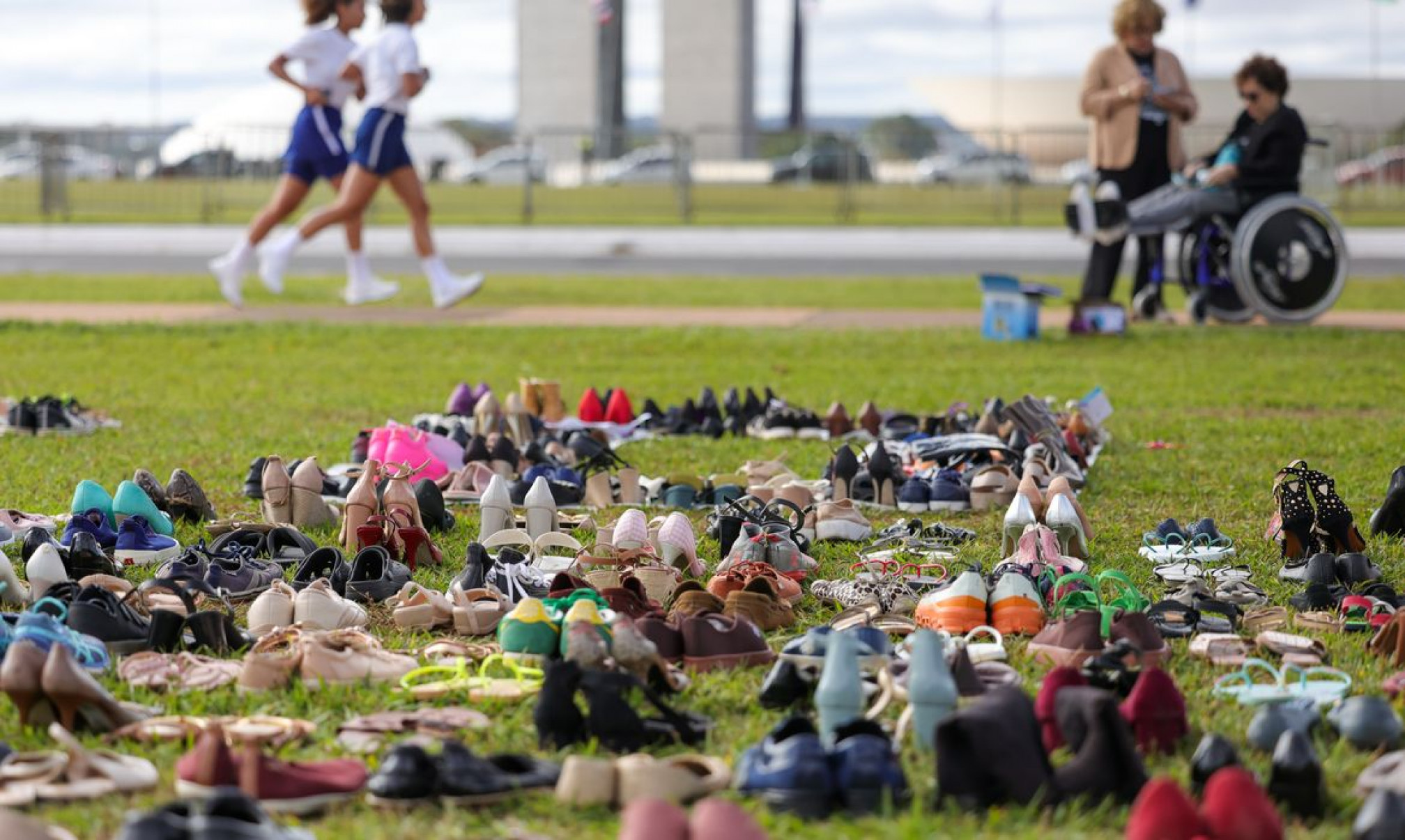 Ato na Esplanada dá voz a portadores de encefalomielite miálgica