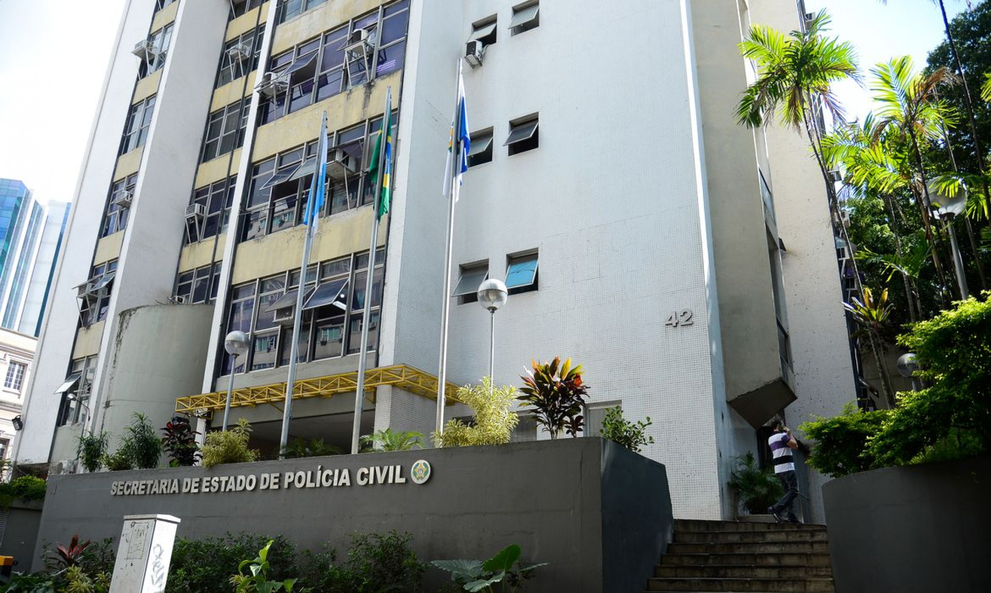 Polícia faz ação para prender 22 suspeitos de integrar facção