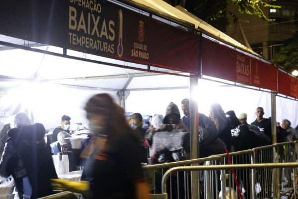 Com o frio, SP aciona operação para pessoas em situação de rua