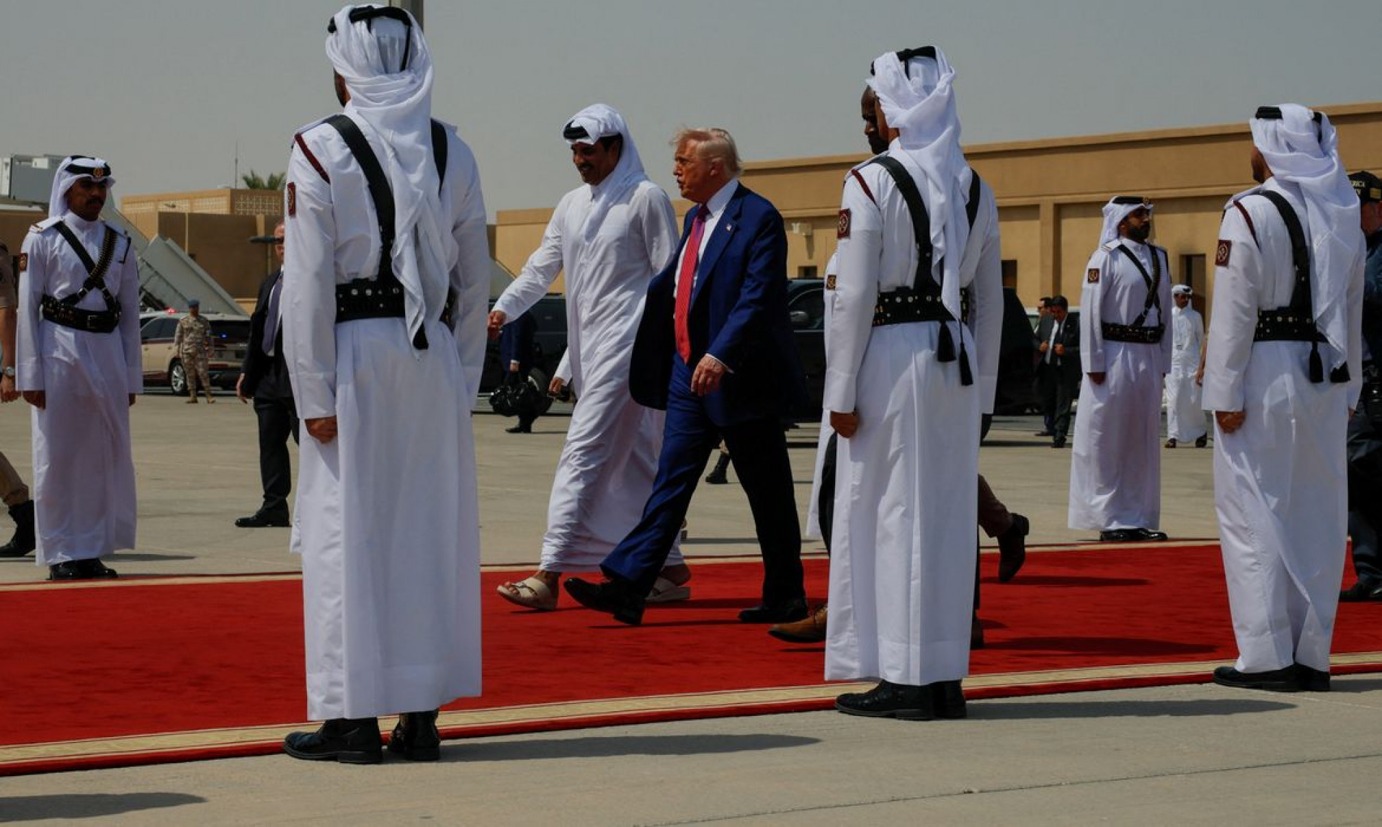 Trump reafirma desejo de tomar Gaza; Hamas diz que não está à venda