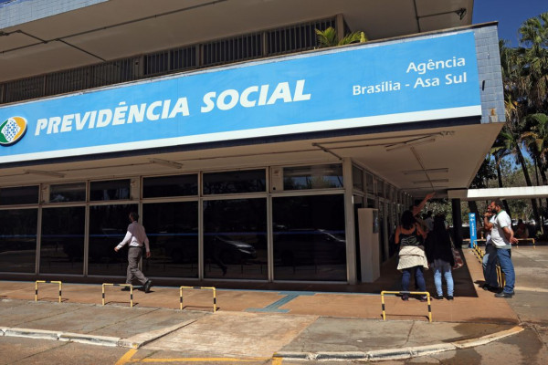 INSS alerta população sobre perfil falso em rede social 