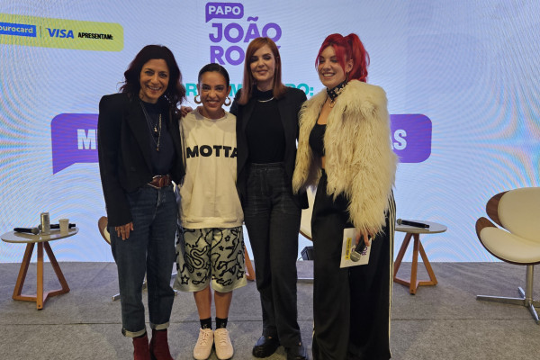 Marina Person e Valen Bandeira, MariMoon e Titi Müller