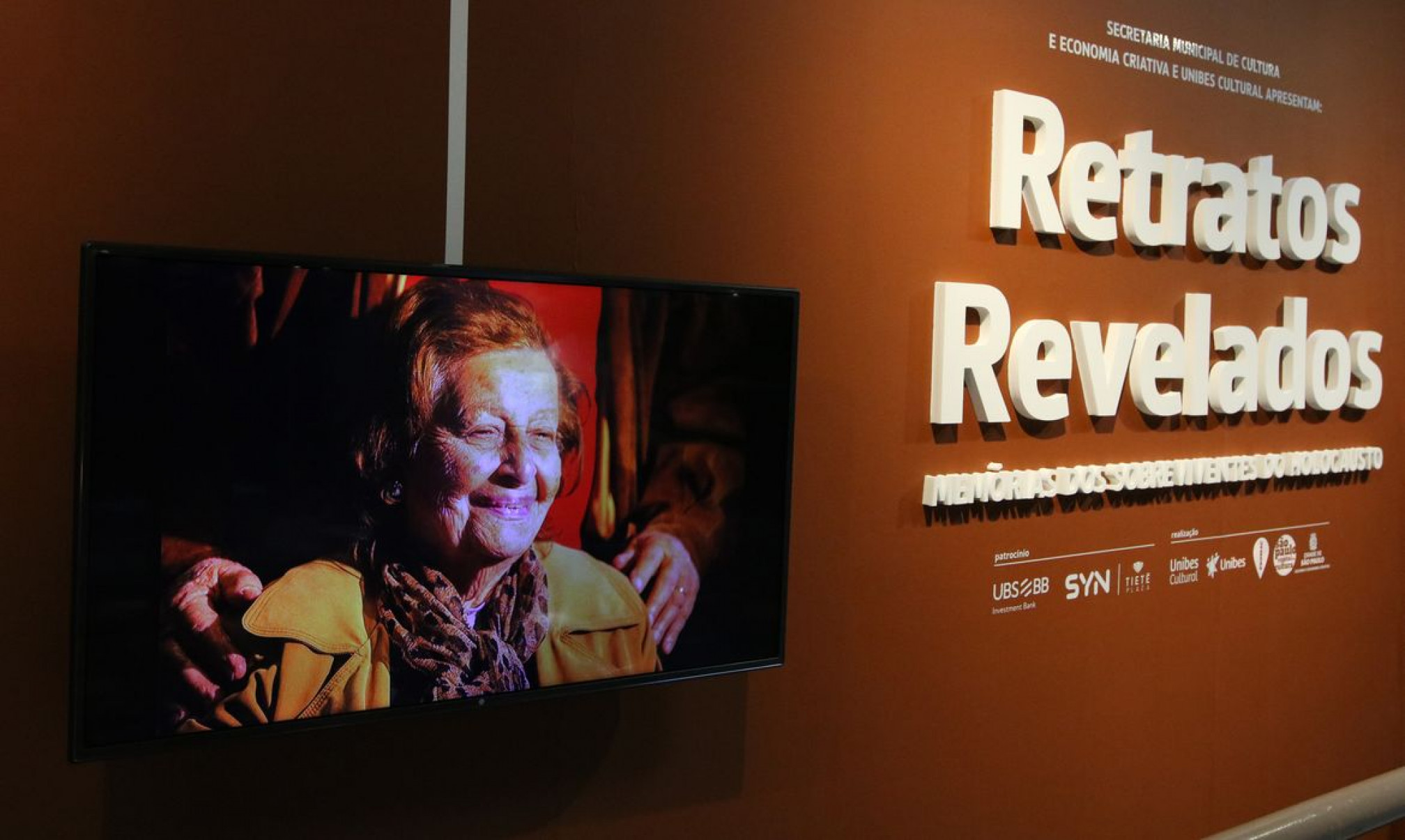 Fotografias de sobreviventes do Holocausto ganha mostra em São Paulo