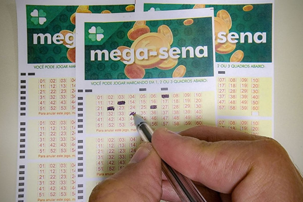 Veja como declarar prêmios de loteria e de bets no IR 2025