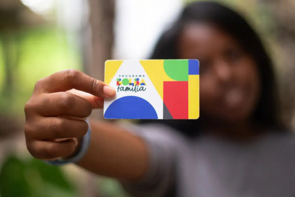 Caixa paga Bolsa Família a beneficiários com NIS final 2 nesta terça