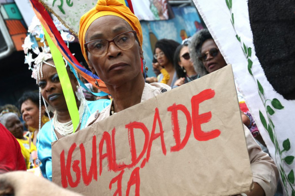 Quase 85% da população preta afirma ter sofrido discriminação racial