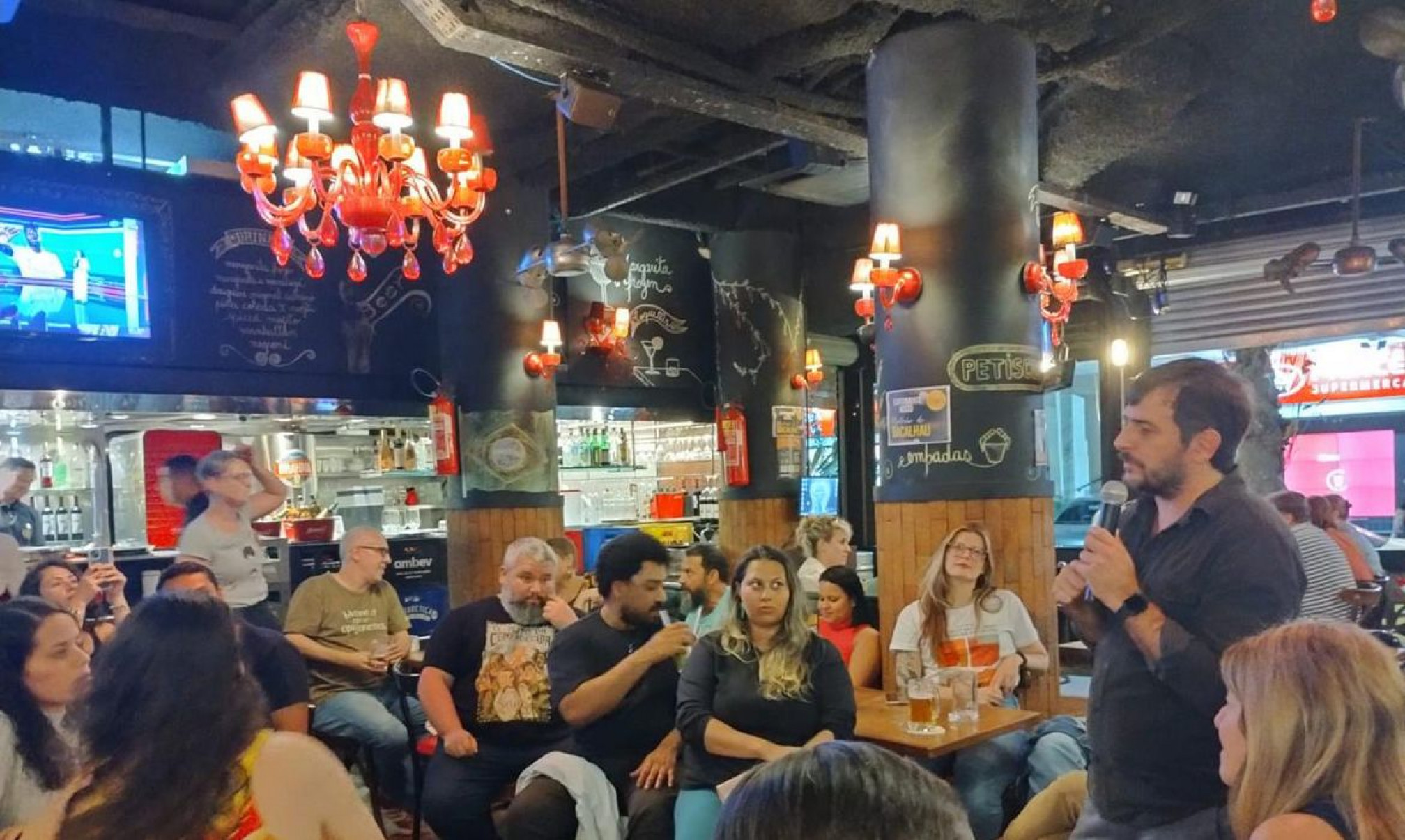 Pint of Science 2025: divulgação científica em bares de 169 cidades 