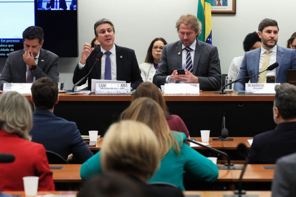 Camilo: novas regras para EAD protegem população e garantem qualidade
