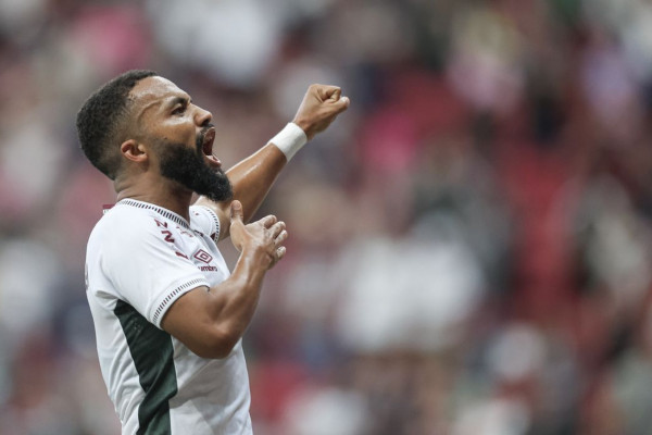 Fluminense goleia para avançar para oitavas da Copa do Brasil
