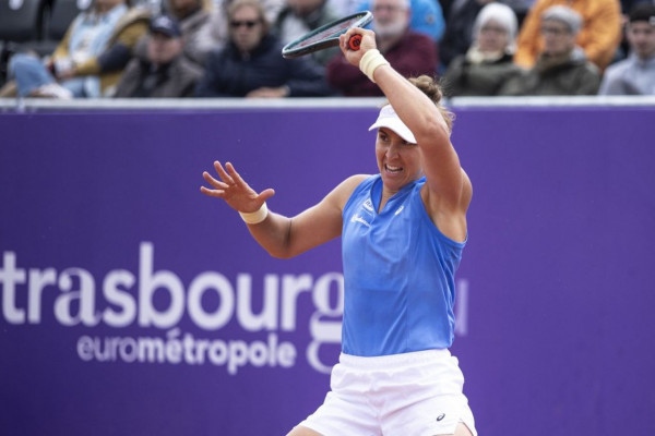 Bia Haddad despacha número 9 do mundo e vai à semifinal em Estrasburgo