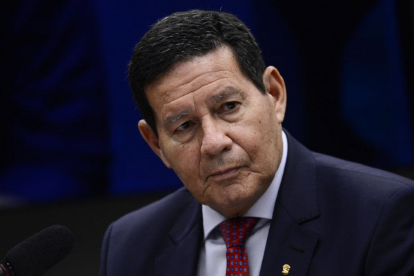 Mourão diz que não participou de reunião golpista no governo Bolsonaro