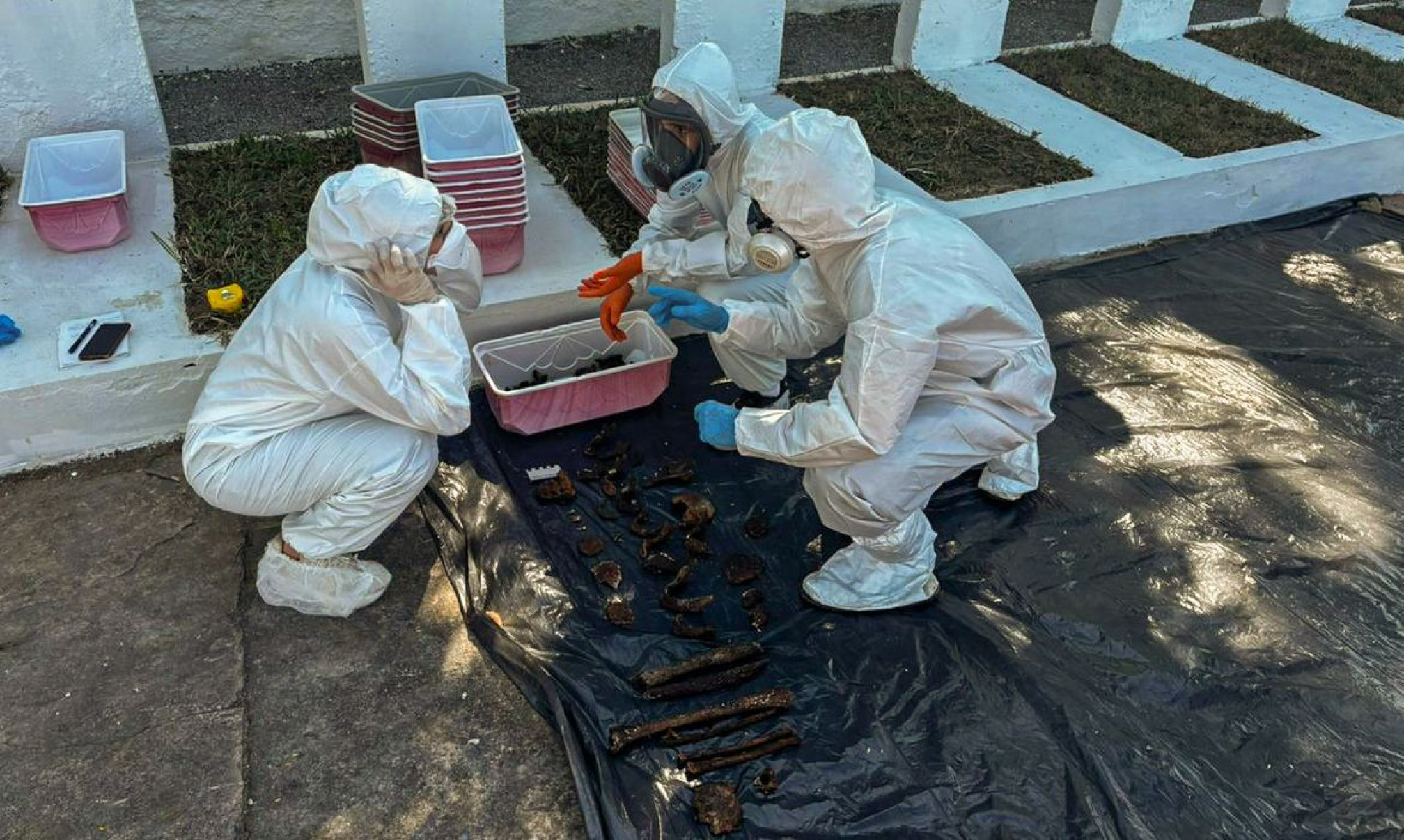 Rio: equipe encontra memorial para mortos da ditadura em deterioração