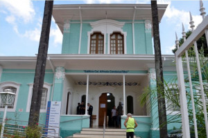 Fachada do Sassom, em Ribeirão Preto: servidora voltou ao quadro