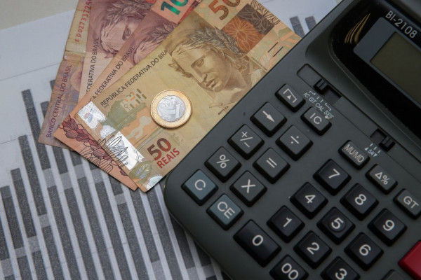 Moody’s reduz perspectiva para nota da dívida do governo brasileiro