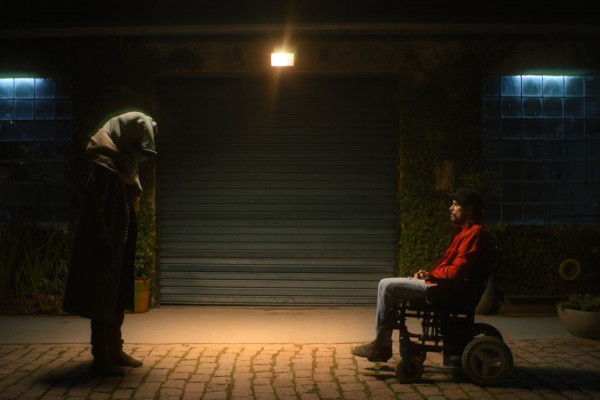 Cartunista trata em filme com humor experiência da esclerose múltipla
