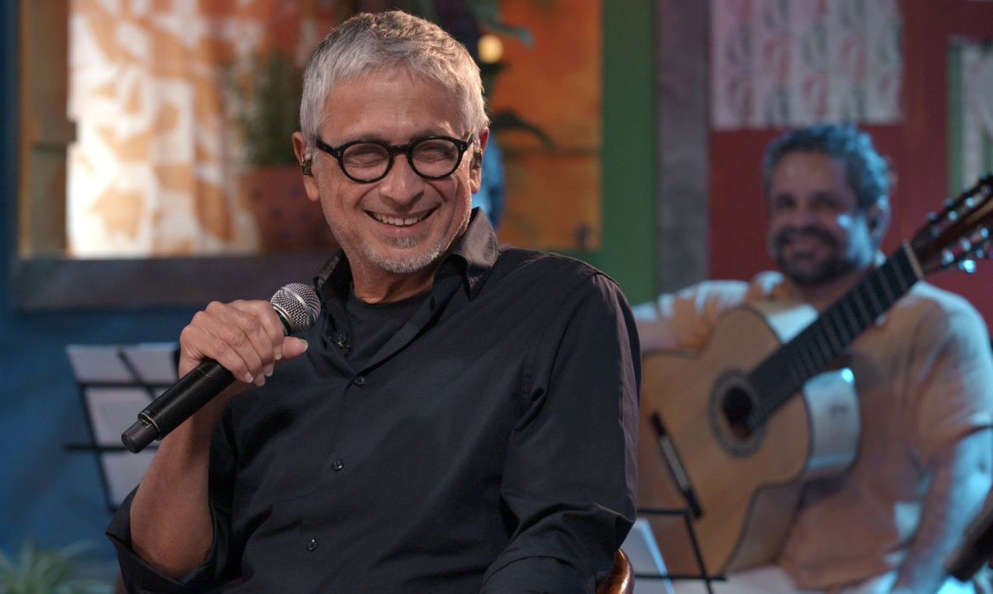 Zé Renato canta Zé Keti no programa Samba na Gamboa