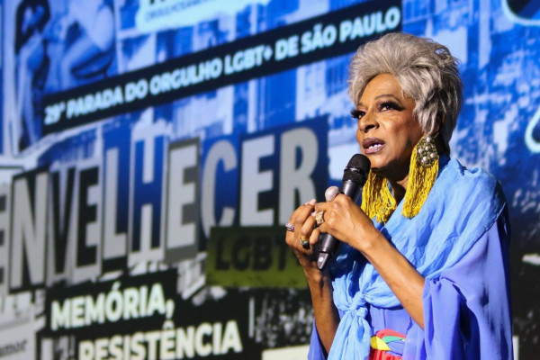 Parada LGBT+ de SP promoverá feira cultural, corrida e premiações