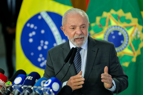 Lula confirma discussão de alternativas para a alta do IOF