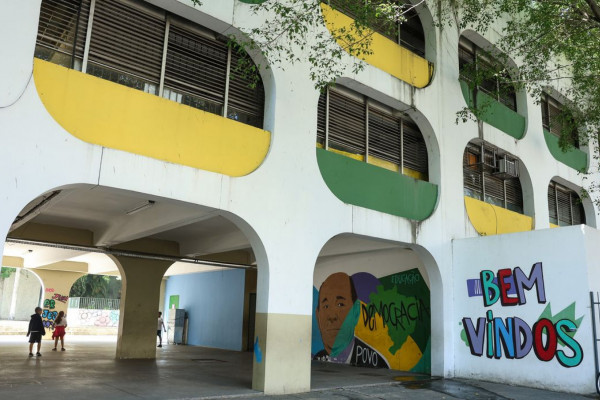 Cieps completam 40 anos como projeto de referência para educação