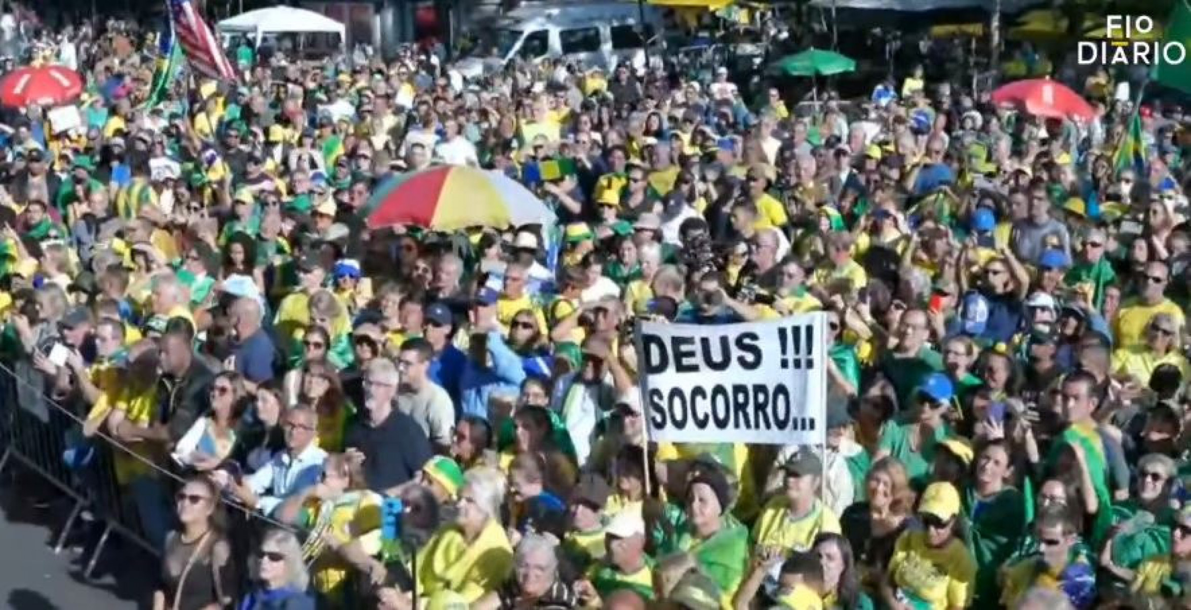 Manifestantes Politicos na Av. Paulista