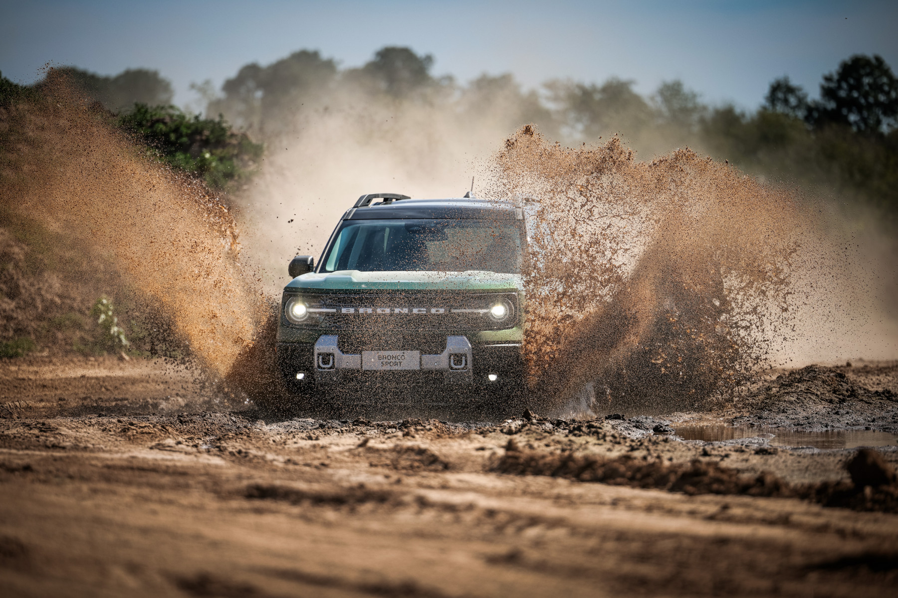 Bronco Sport vai bem no off-road