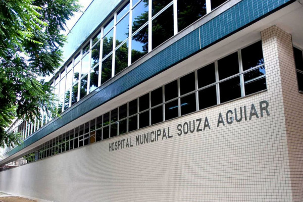 Unidades de saúde do Rio terão placas com textos críticos ao aborto