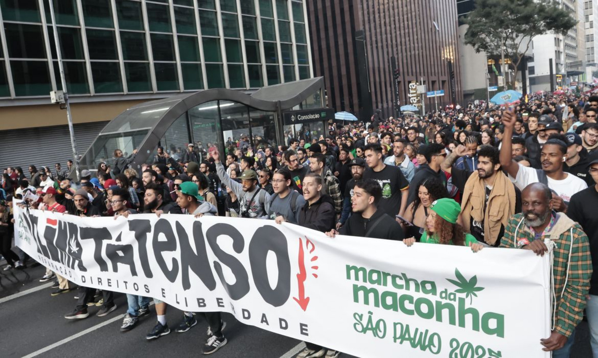 SP: Marcha da Maconha reúne público a favor da legalização da cannabis