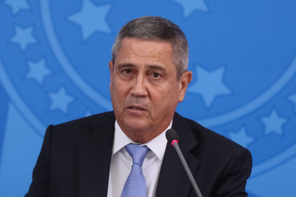 Braga Netto pede acareação com Cid na ação penal da trama golpista