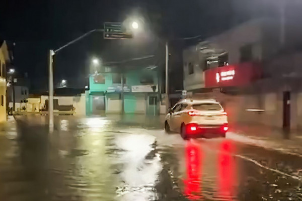 “Foi mais um dia de terror”, diz moradora de Canoas sobre chuva no RS