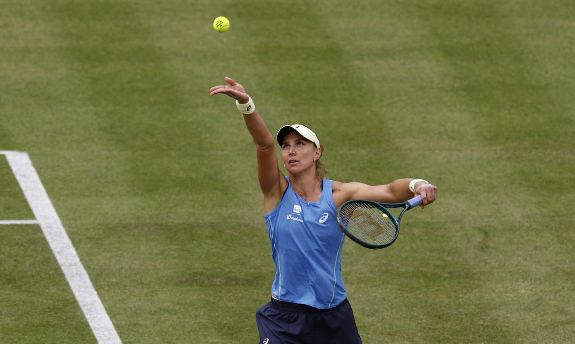 Bia Haddad conquista título de duplas femininas no WTA de Nottinhgam