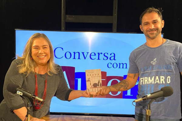 Conversa com o Autor traz bate-papo com Luiz Rufino na Rádio MEC